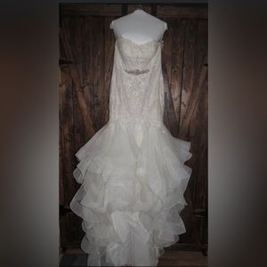 Bridal gown